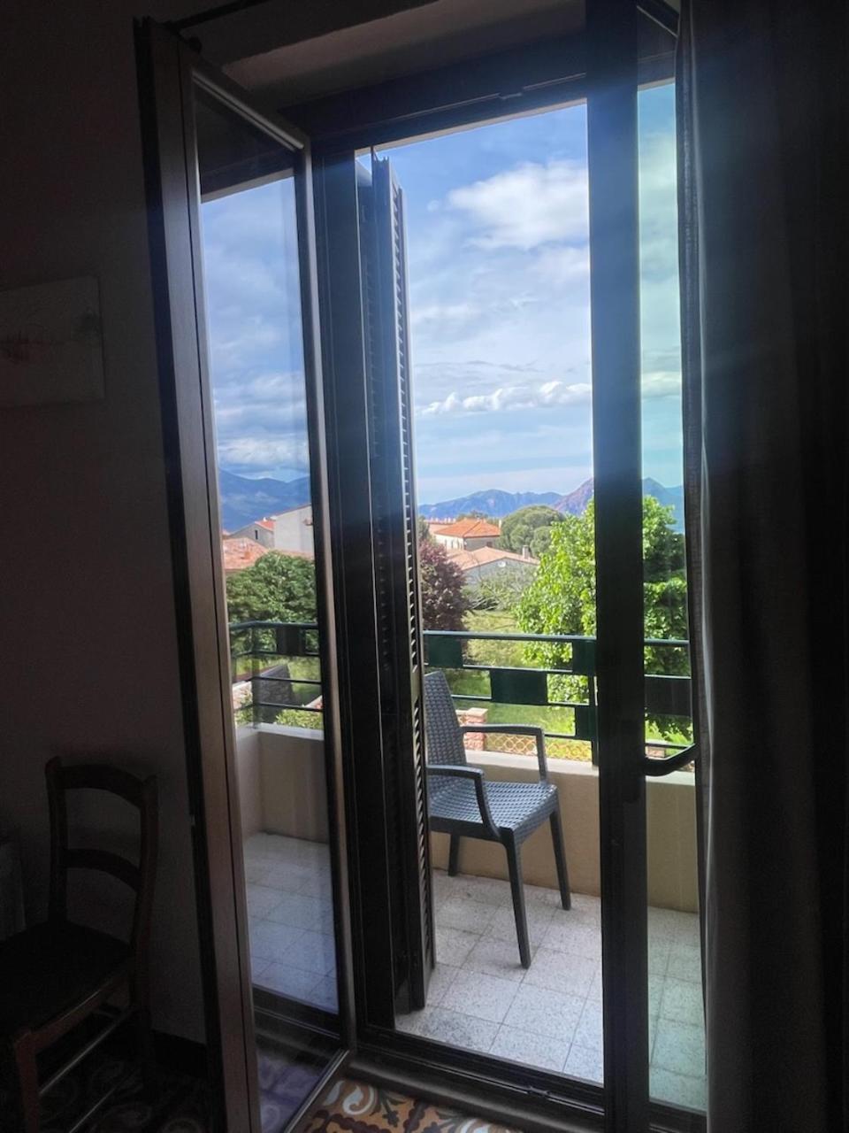 Hotel Les Calanques เพียนา ภายนอก รูปภาพ